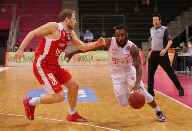 内外呼应 内外呼应